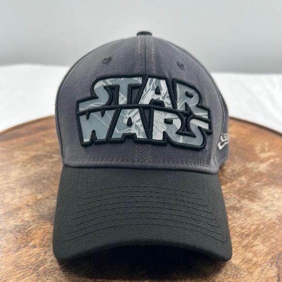 Star Wars Hat New Era 39Thirty One Size Fits Most Baseball Cap - Picture 1 of 10